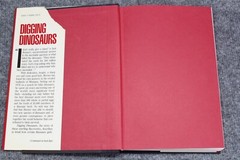 Digging Dinosaurs by James Gorman and John R. Horner 1st Edition 1988 HCDJ