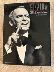 Sinatra The Entertainer by Arnold Shaw 1982
