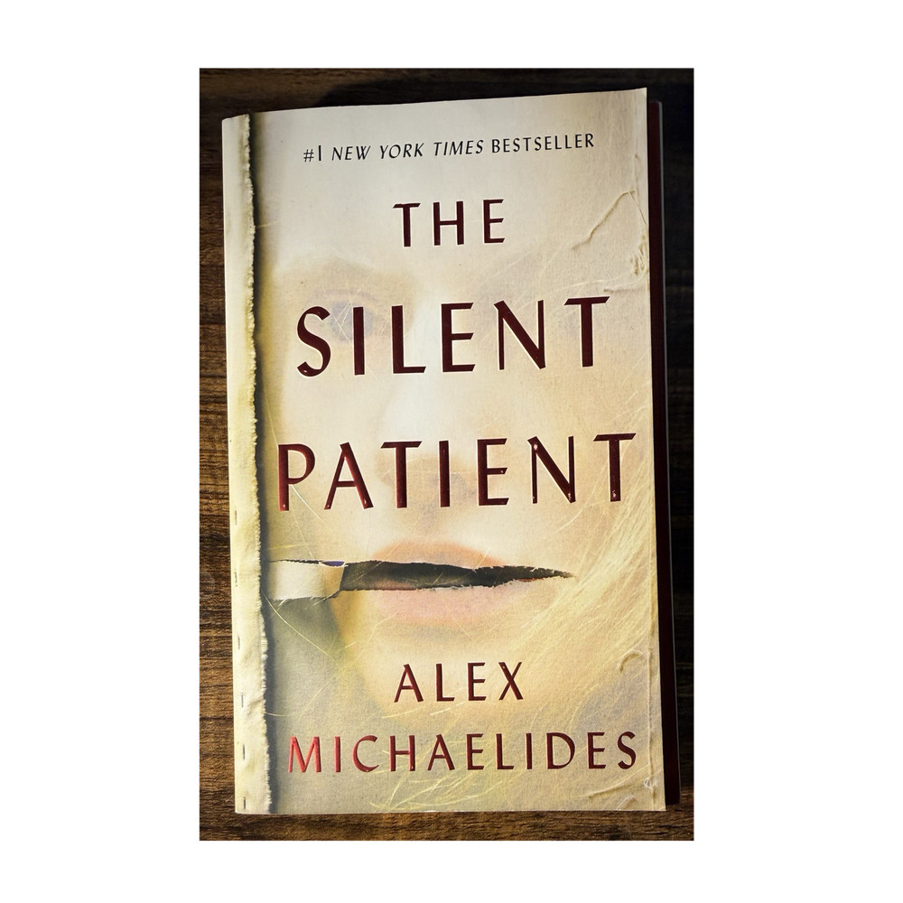 Alex Michaelides The Silent Patient (2021) Trade Paperback w/ Book Club Guide