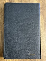 ESV Large Print Thinline Bible (Black Genuine Leather)