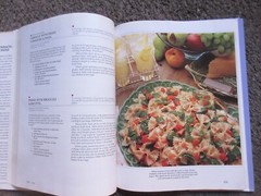 THE BEST OF SUNSET „LIGHT & HEALTHY COOK BOOK” 1990 HARDBACK EX.240 PAGES OOP