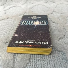 Outland Science Fiction Paperback Book by Alan Dean Foster Warner Books 1981