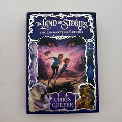 Land of Stories Hardcover Gift Set by Chris Colfer (2016, Hardcover) Vol. 1-5