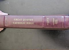 Nrsvce, Great Quotes Catholic Bible, Leathersoft, Burgundy, Comfort Print: Holy