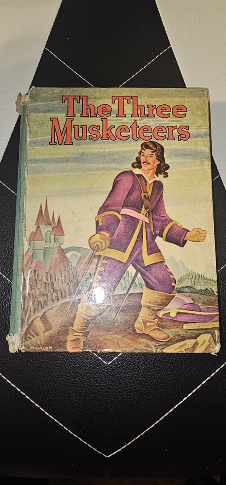 1946 The Three Musketeers Alexandre Dumas H/C D/J 237 Pages Whitman Pub.