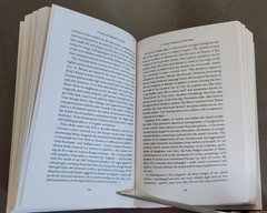 A History of England in 25 Poems – VERY GOOD