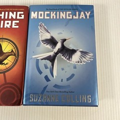 SUZANNE COLLINS Hunger Games Book Lot 2 Catching Fire Mockingjay Hardcovers