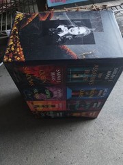 Throne of Glass Hardcover Box Set by Sarah J. Maas (2023, Hardcover