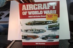 Aircraft of World War II by Bill Gunston Hardcover 208p (M92818)