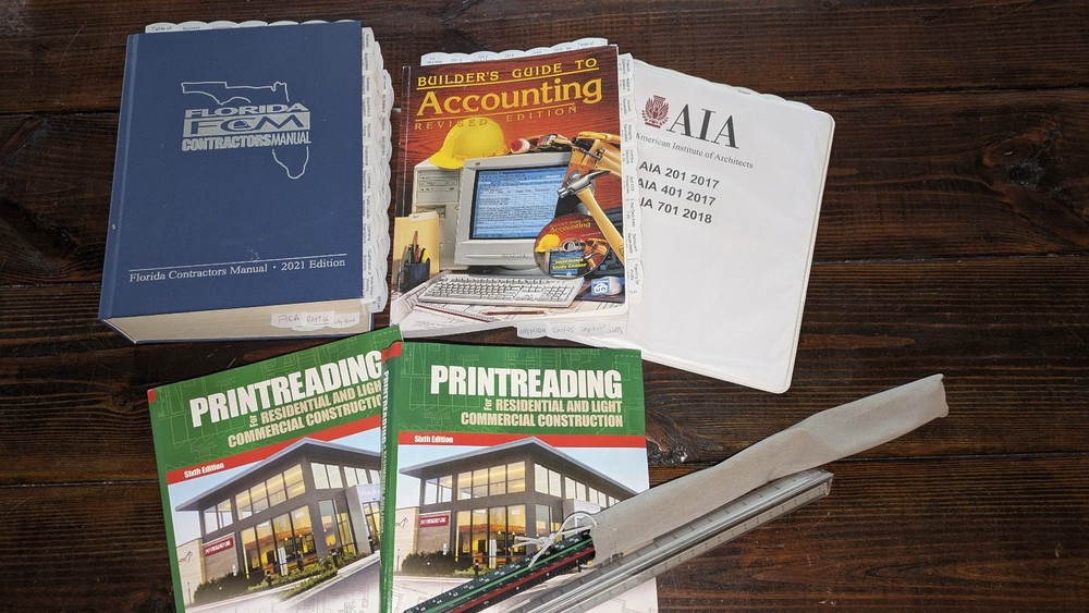 BOOK SET – FLORIDA – BUSINESS & FINANCE EXAM – WITH FLORIDA CONTRACTORS MAN