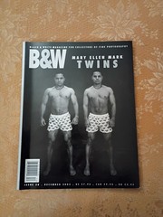 B&W Black & White Magazine Issue 28 December 2003 Mary Ellen Mark TwinsBook