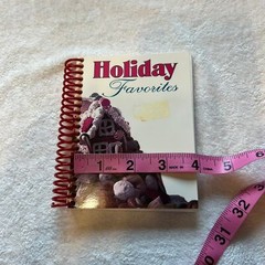 Holiday Favorites Mini Size Cookbook 184 Pages of Recipes 1999 Rada Mfg. Co.