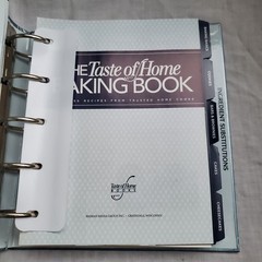 Taste of Home Baking Book HC Binder 1st Edition Gift Quality 2007 Clean