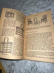 HOW TO KNOW AMERICAN ANTIQUES. Alice Winchester softcover 1951