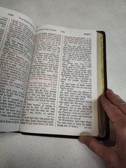 Holy Bible King James Version Giant Print Red Letter Concordance Nelson 883CBG