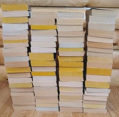 HUGE LOT OF 80+ PIERS ANTHONY BOOKS VINTAGE SCIENCE FICTION FANTASY NOVELS