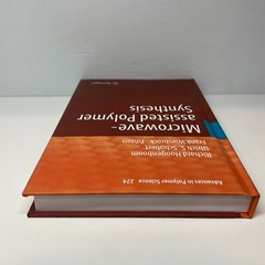 Microwave-assisted Polymer Synthesis by Richard Hoogenboom (Hardcover Book)