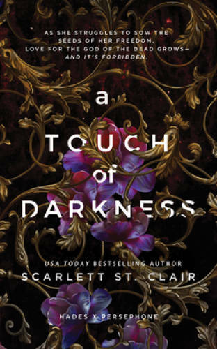 A Touch of Darkness (Hades X Persephone, 1) – Paperback – GOOD