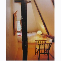 The Bedroom Book by Caroline Clifton-Mogg, Paperback, 176 Pages