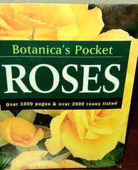 New! Sealed! BOTANICAS POCKET ROSES (Botanicas Pockets) Paperback By Susan Page