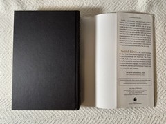 Portrait of an Unknown Woman: A Novel (Gabriel Allon, 22) by Silva, Daniel