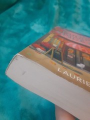 The Pumpkin Spice Cafe by Laurie Gilmore. trade paperback