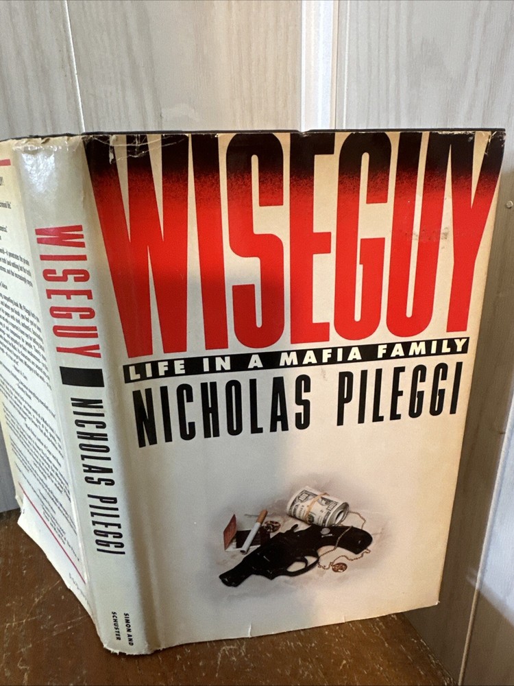 Wiseguy Life In A Mafia Family HCDJ by Nicholas Pileggi 1985