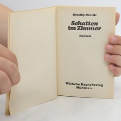 Schatten im Zimmer  |  Dorothy Daniels