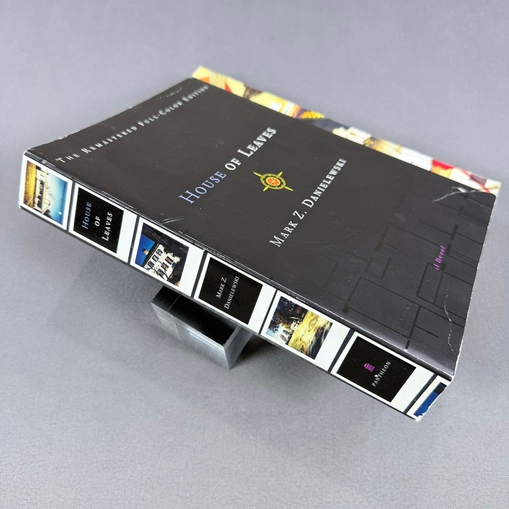 Mark Z. Danielewski House of Leaves Paperback 2000 Full-Color Edition Horror