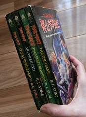 RL Stine Fear Street Box Gift Set 2 Books Surprise Party Ski Weekend Fire Game