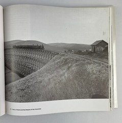 Railroad Signatures across the Pacific Northwest, Carlos A. Schwantes, 1993,HCDJ