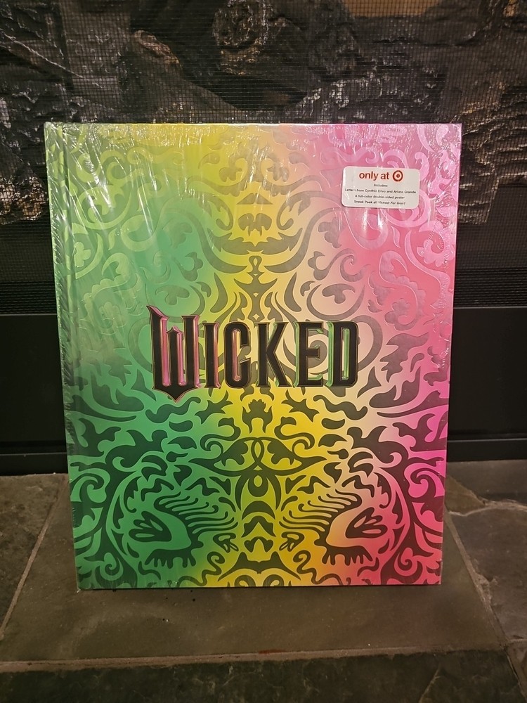 WICKED The Official Visual Companion Target Exclusive (Hardcover) NEW #0273