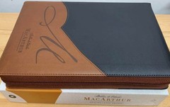 RVR1960, Biblia de estudio MacArthur, Letra Grande puntos cafe con cierre indice