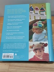 ITTY Bitty Hats Susan B Anderson Cute & Cuddly Caps to Knit 176 pages spiral