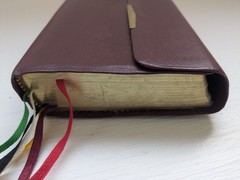 NKJV Compact Reference Bible Snap Flap Close Burgundy Leather 1985 Nelson 244SBG