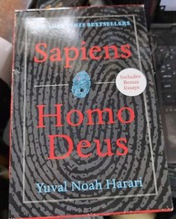 Yuval Noah Harari SAPIENS & HOMO DEUS 2-Book Boxed Set + Bonus Essays