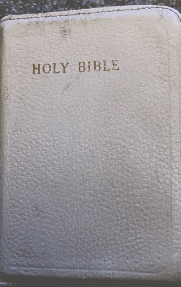 Holy Bible King James Translation Leather Cover Good Zipper Mid 50’s Small World