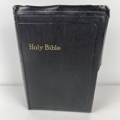 The Holy Bible King James Version Self-Pronouncing 1940s National Bible Press