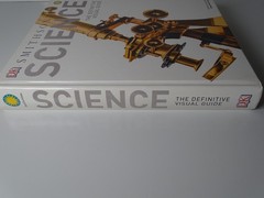 „Science: The Definitive Visual Guide / 512 Pages / Published In 2016