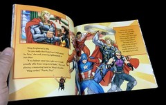 Marvel Avengers Happy Holidays! 2016 Christmas Storybook Gift Tags Disney Press