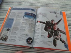 Vintage Guinness Book Of World Records 2000 Millennium Edition Silver Hard Cover