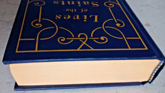 1993 LIVES OF THE SAINTS ILLUSTRATED HUGO HOEVER HC/HARDCOVER BOOK