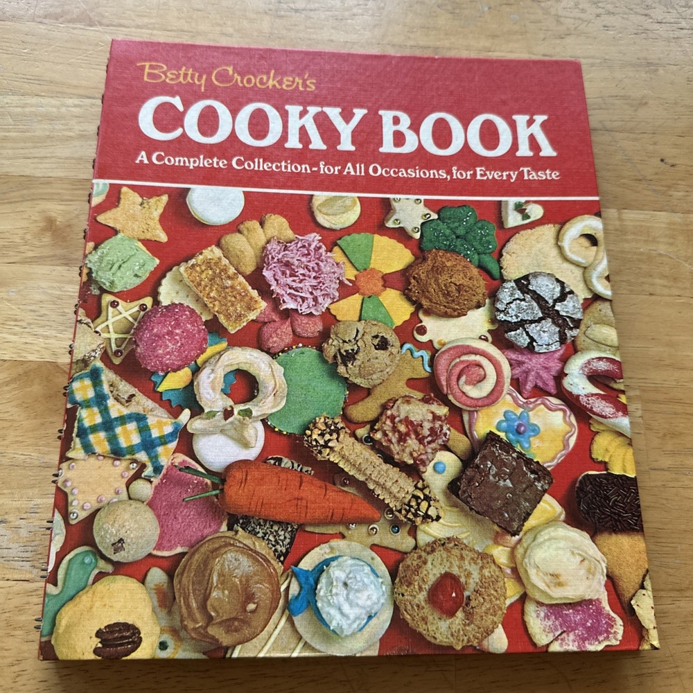 Vtg BETTY CROCKER’S COOKY BOOK~1971~11th Printing~156 PAGES~SPIRAL Excellent Co