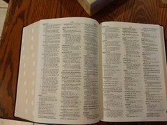 NKJV Scofield Study Bible LARGE PRINT Burgundy Bonded Leather thumb indexed