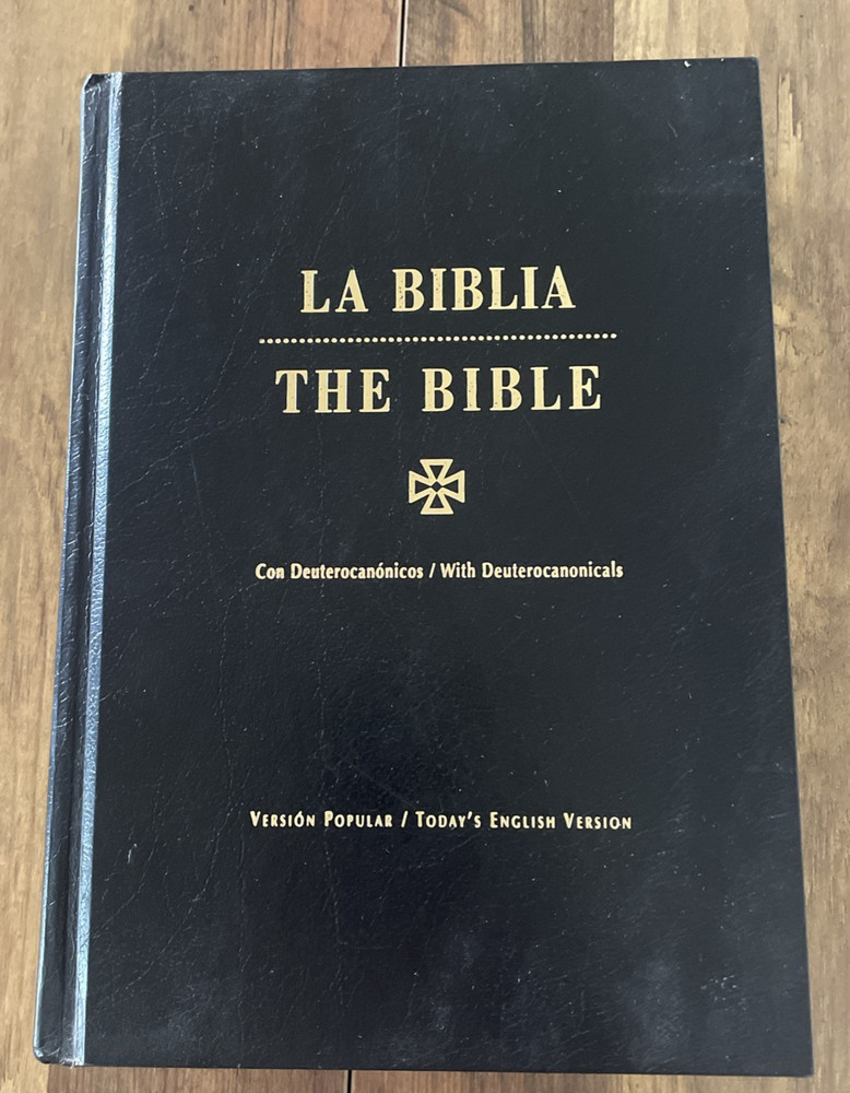 La Biblia – The Bible Hard Cover – Con Deuterocanonicos / With Deuter Acceptable