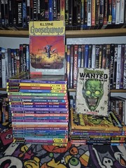 Goosebumps R.L Stine Apple Fiction Lot of 32 Scholastic Books Vintage 90s-2000s