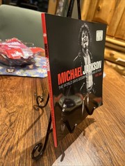 Michael Jackson : The World Says Goodbye to the King of Pop by Not Available…