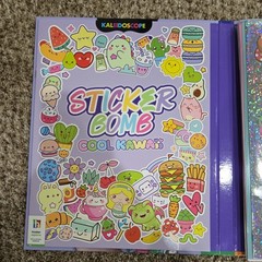 Kaliedoscope (Hinkler) Sticker Bomb „Cool Kawaii” (Hard Cover) Stickers + Book