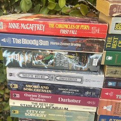 HUGE 122 BOOK LOT Vintage/Modern Mix Sci-Fi Fantasy Paperback Science Fiction