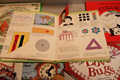 7 CHILDREN’S BOOKS LOVE BUGS, WHOSE HOUSE, AMAZING SENSES, CLOCK SHOP, 10 IN